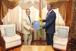 MINISTER TODD RECIEVES COURTESY CALL FROM VENEZUELAN AMBASSADOR- DESGINATE